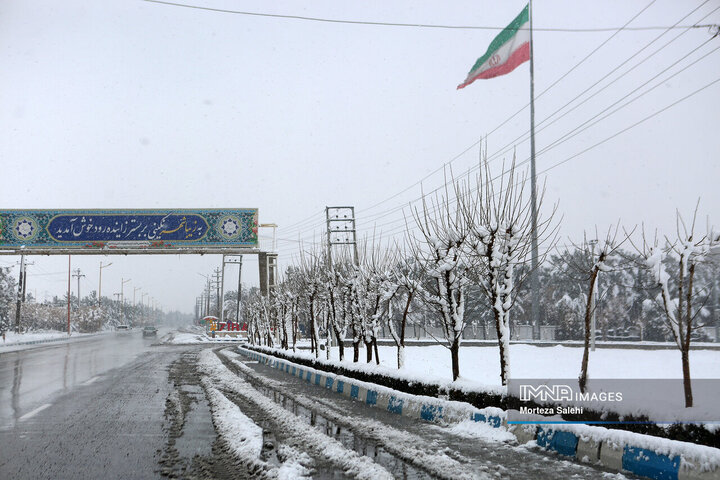بارش برف در شهرستان مبارکه اصفهان