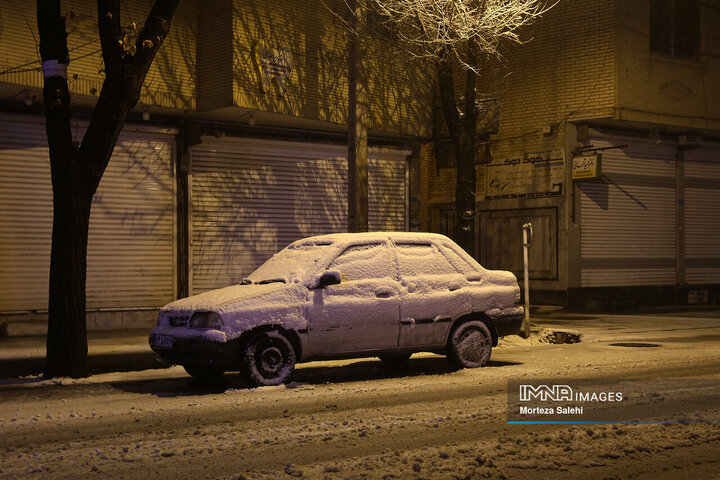 بارش برف در شهرستان مبارکه اصفهان