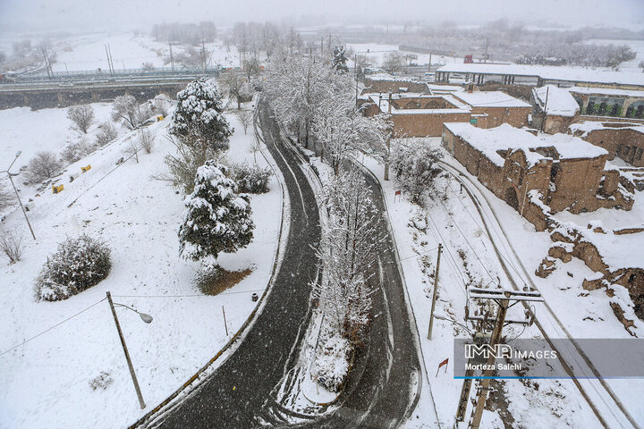 بارش برف در شهرستان مبارکه اصفهان