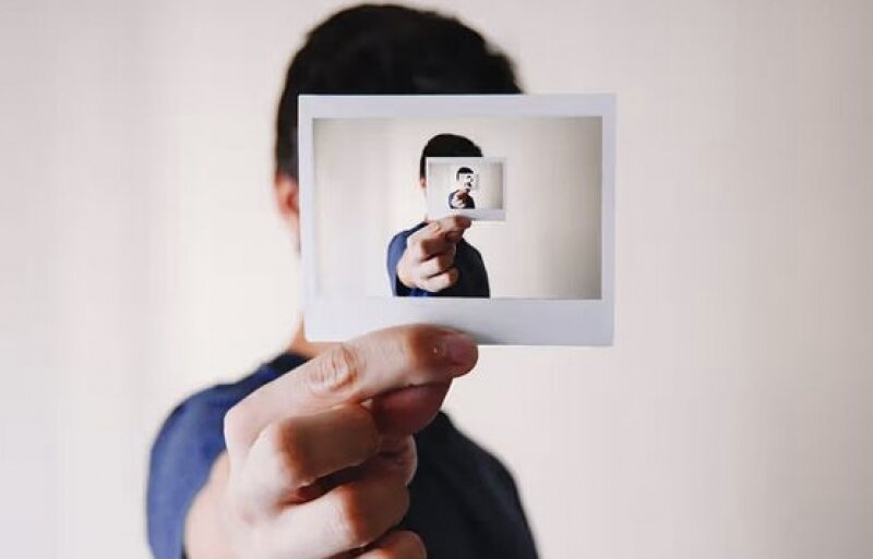 میل به آینده در تقابل عقب‌گرد به گذشته