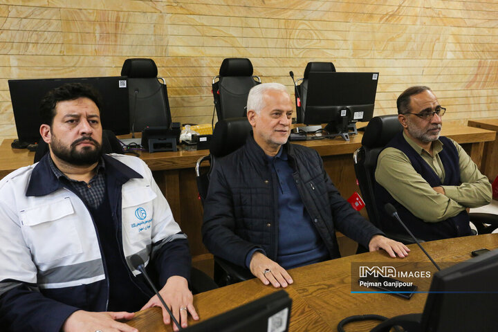 بازدید شهردار اصفهان از واحدهای خدمات شهری