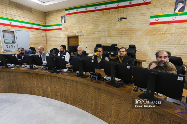 بازدید شهردار اصفهان از واحدهای خدمات شهری