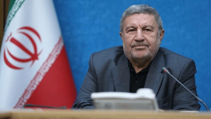 هیچکس در دولت موافق بیاحترامی به دولتهای گذشته نیست