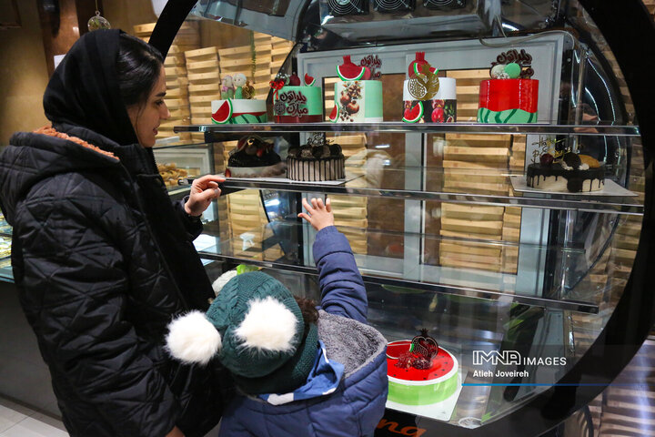 بازار خرید شب یلدا