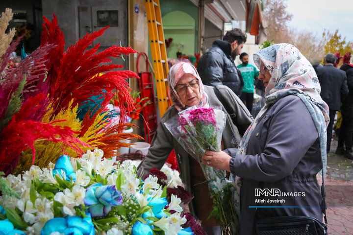 بازار خرید شب یلدا