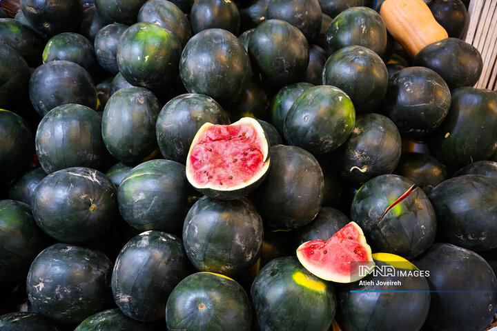 بازار خرید شب یلدا