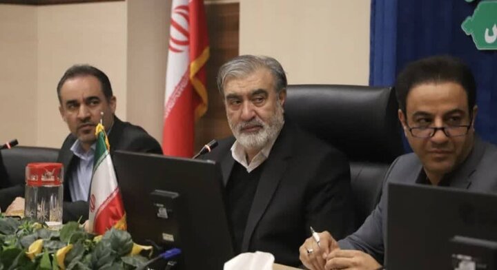 مهلت مناسب برای پرداخت مطالبات صنایع در دستور کار قرار گیرد