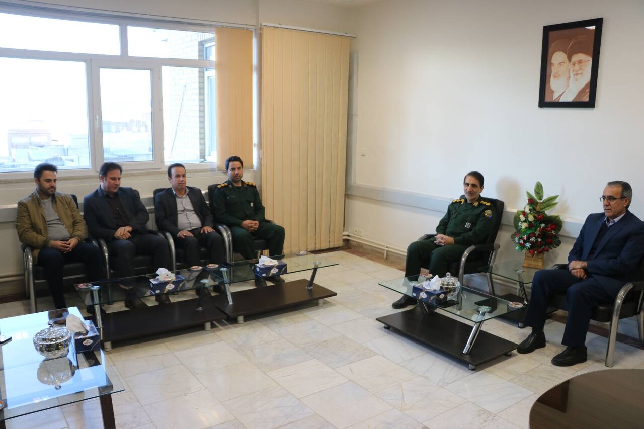 ۲۷ هزار خانوار ایلامی تحت پوشش کمیته امداد امام خمینی(ره) هستند