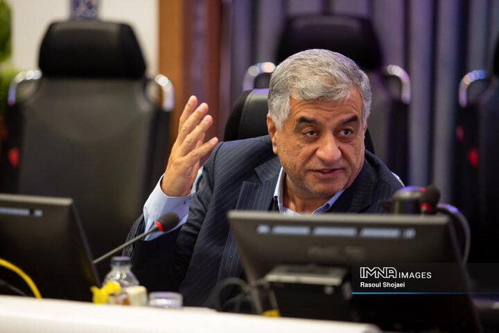 احمد شریعتی، عضو هیئت‌رئیسه شورای شهر