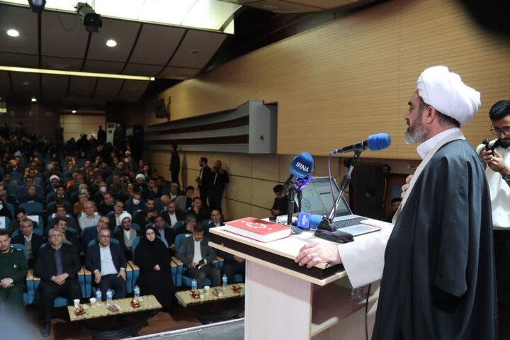 تربیت دینی باید از خانه آغاز شود