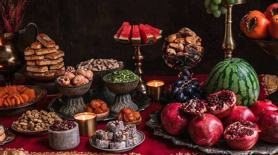 بهترین و زیباترین شعرهای تبریک شب یلدا