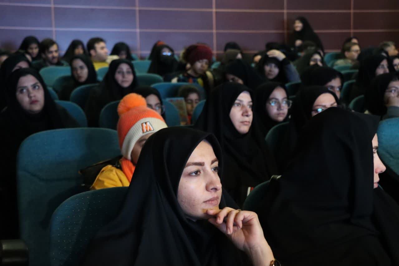 تربیت دینی باید از خانه آغاز شود