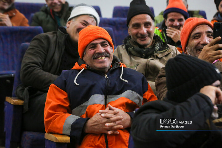 مراسم شب یلدای کارگران خدمات شهری شهرداری منطقه 9 اصفهان