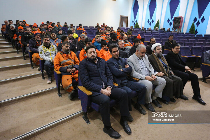 مراسم شب یلدای کارگران خدمات شهری شهرداری منطقه 9 اصفهان