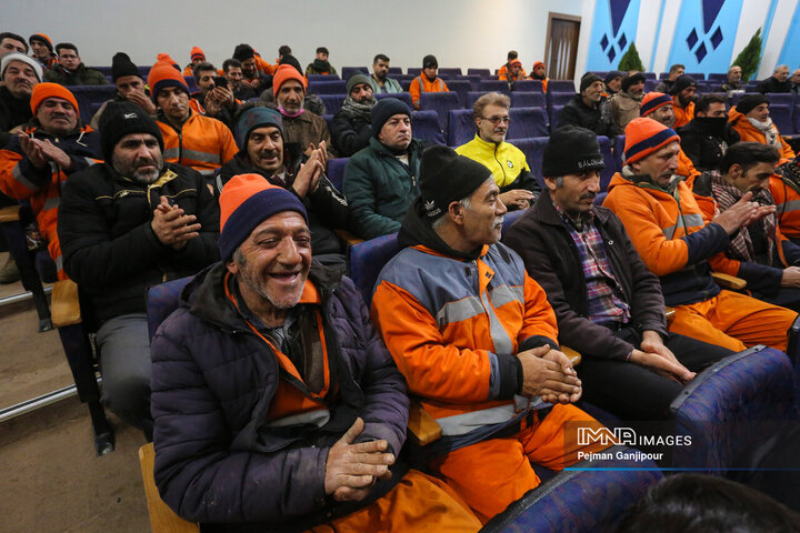 مراسم شب یلدای کارگران خدمات شهری شهرداری منطقه 9 اصفهان