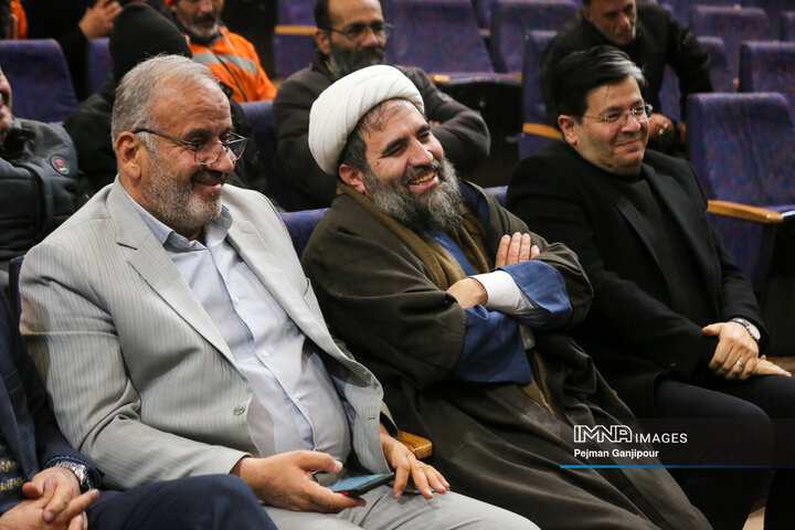 مراسم شب یلدای کارگران خدمات شهری شهرداری منطقه 9 اصفهان