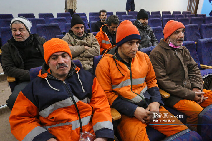 مراسم شب یلدای کارگران خدمات شهری شهرداری منطقه 9 اصفهان