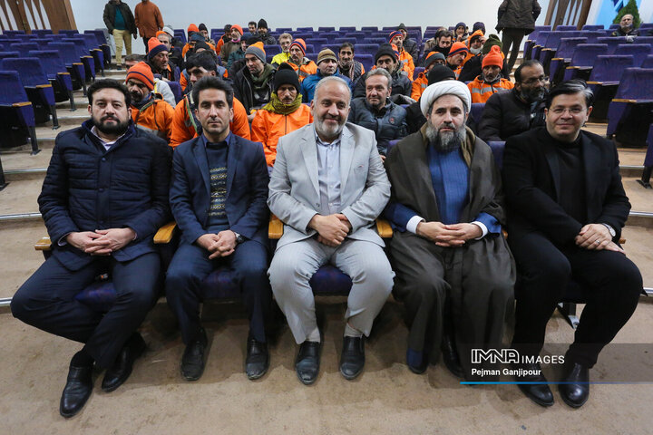 مراسم شب یلدای کارگران خدمات شهری شهرداری منطقه 9 اصفهان