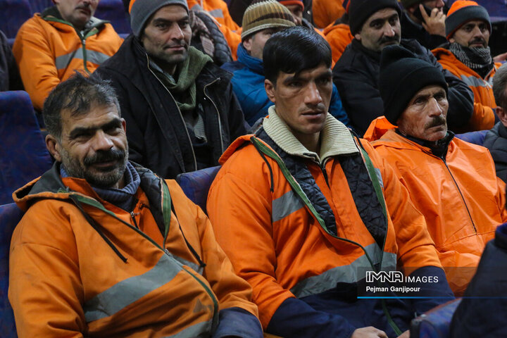 مراسم شب یلدای کارگران خدمات شهری شهرداری منطقه 9 اصفهان