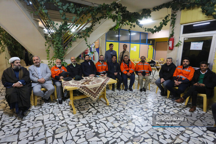 مراسم شب یلدای کارگران خدمات شهری شهرداری منطقه 9 اصفهان