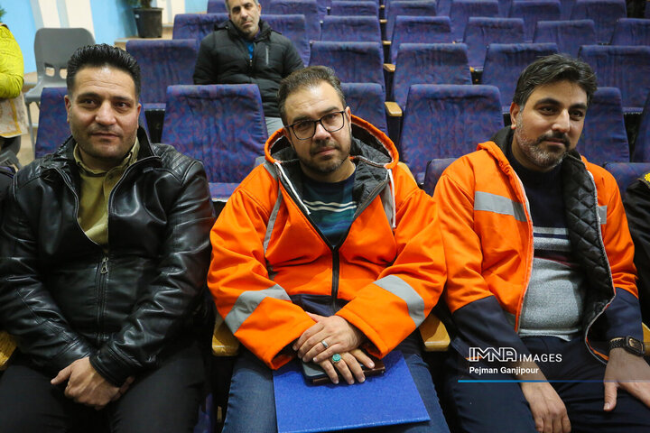 مراسم شب یلدای کارگران خدمات شهری شهرداری منطقه 9 اصفهان