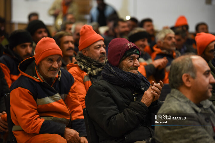 یلدای پاکبانان منطقه 12 شهرداری اصفهان