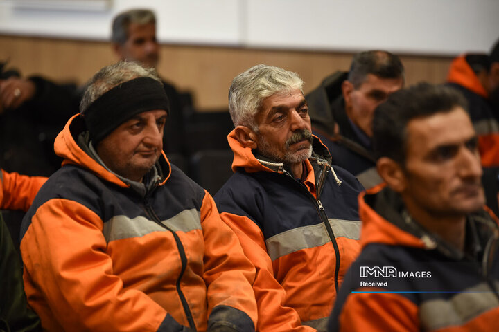 یلدای پاکبانان منطقه 12 شهرداری اصفهان