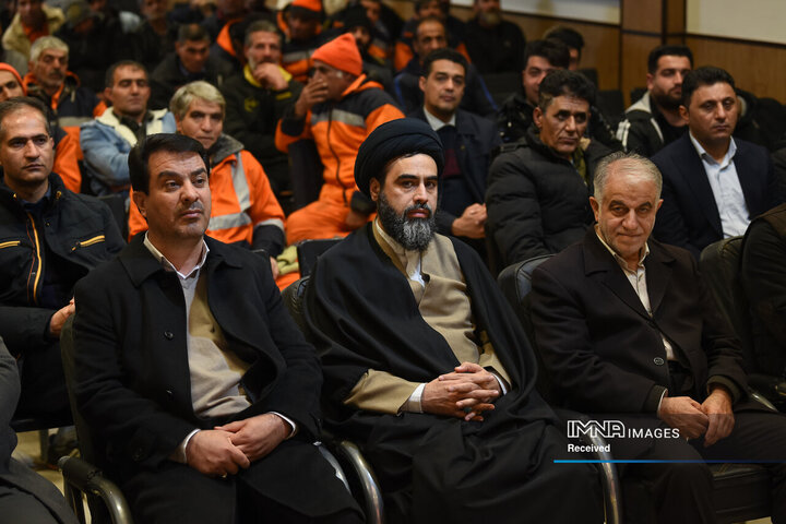 یلدای پاکبانان منطقه 12 شهرداری اصفهان