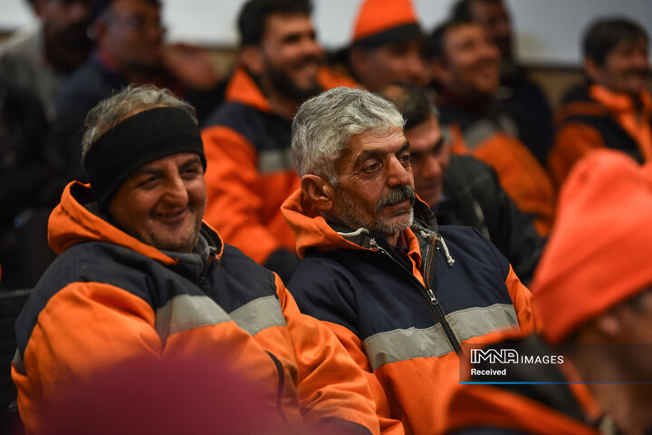 یلدای پاکبانان منطقه 12 شهرداری اصفهان