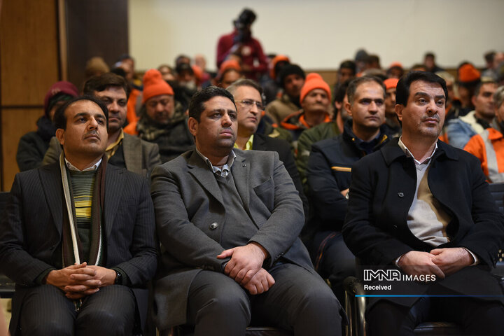 یلدای پاکبانان منطقه 12 شهرداری اصفهان