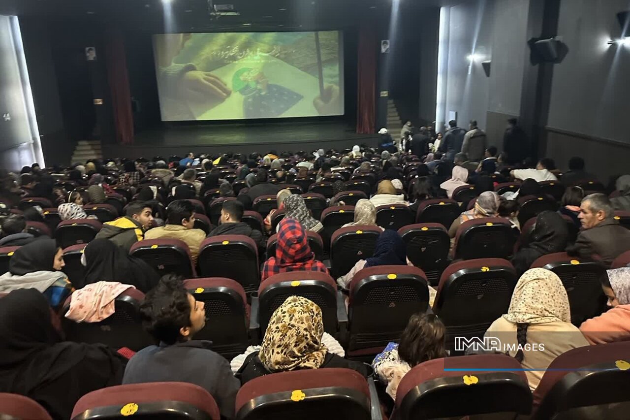 تکریم پاکبانان منطقه ۱۵ اصفهان با محور خانواده و سرمایه انسانی