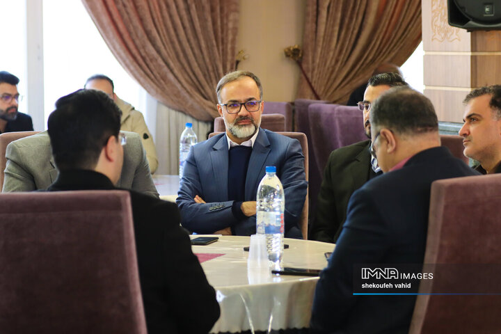 نشست هم‌اندیشی معاونت حمل‌و‌نقل و ترافیک شهرداری اصفهان