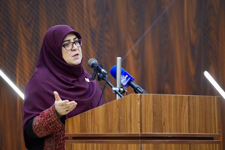 زنان در لایه‌های مدیریتی به‌عنوان یک نماد نقش‌آفرینی می‌کنند