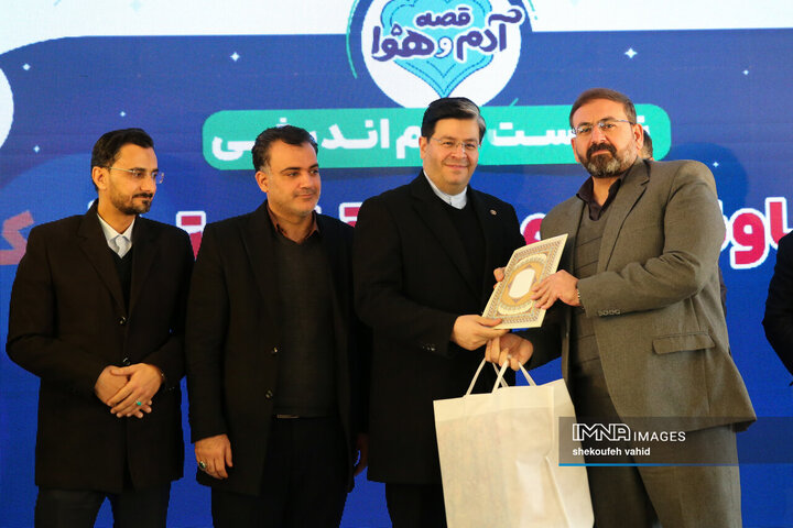 نشست هم‌اندیشی معاونت حمل‌ونقل و ترافیک شهرداری اصفهان