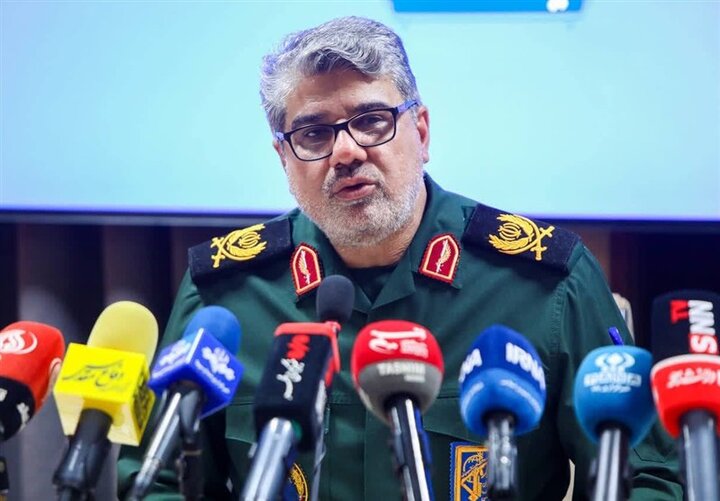 خنثی شدن گروگانگیری در پرواز مشهد/ مقابله با تهدید بمب‌گذاری