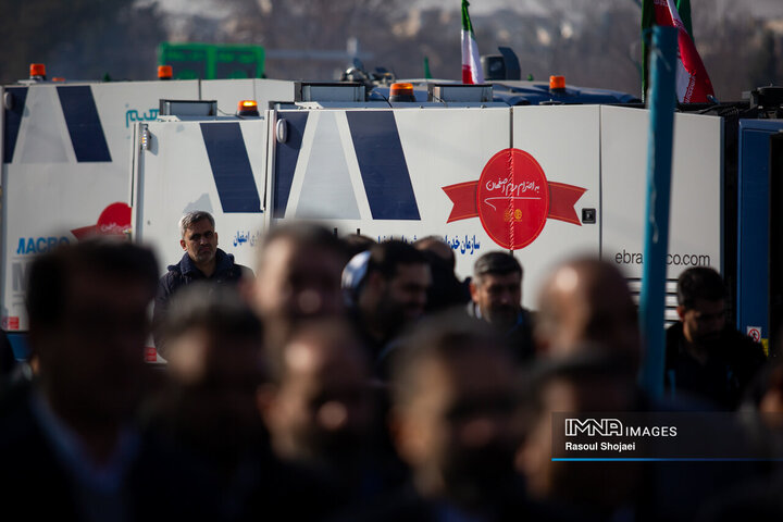 آیین رونمایی از ۴۰ دستگاه ماشین‌آلات جدید نظافت شهری اصفهان