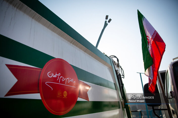 آیین رونمایی از ۴۰ دستگاه ماشین‌آلات جدید نظافت شهری اصفهان