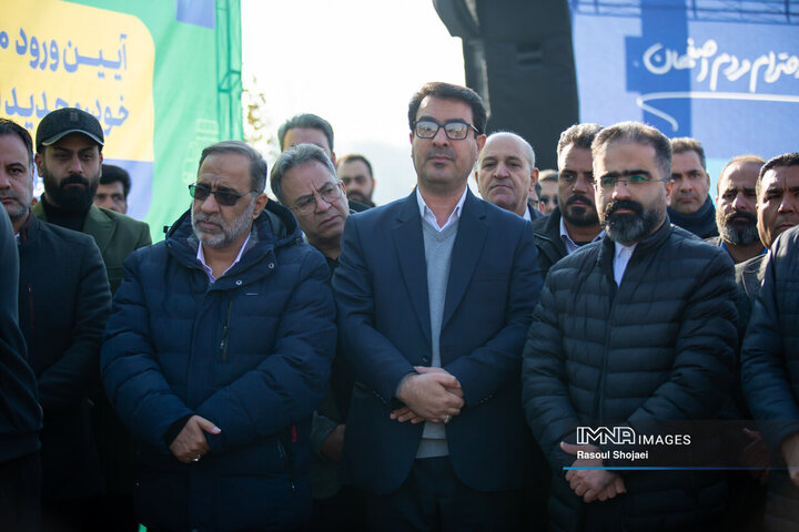 آیین رونمایی از ۴۰ دستگاه ماشین‌آلات جدید نظافت شهری اصفهان