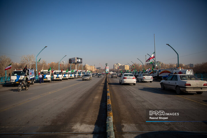 آیین رونمایی از ۴۰ دستگاه ماشین‌آلات جدید نظافت شهری اصفهان