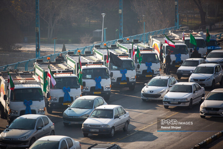 آیین رونمایی از ۴۰ دستگاه ماشین‌آلات جدید نظافت شهری اصفهان