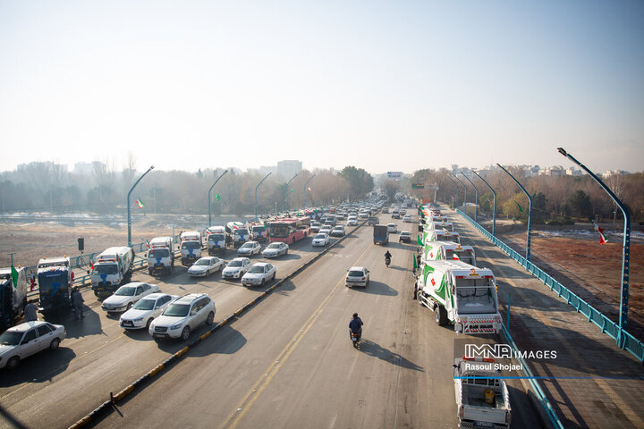 آیین رونمایی از ۴۰ دستگاه ماشین‌آلات جدید نظافت شهری اصفهان