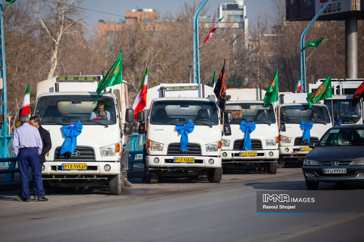 آیین رونمایی از ۴۰ دستگاه ماشین‌آلات جدید نظافت شهری اصفهان