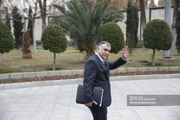 حاشیه جلسه هیات دولت - 3 دی