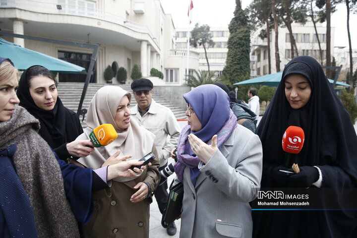 حاشیه جلسه هیات دولت - 3 دی