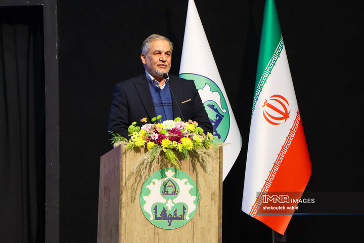 آئین تجلیل از پژوهشگران و فناوران برتر اصفهان