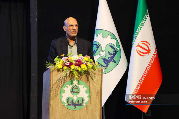 آئین تجلیل از پژوهشگران و فناوران برتر اصفهان