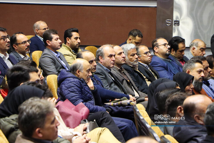 آئین تجلیل از پژوهشگران و فناوران برتر اصفهان