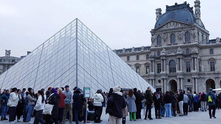 نوش‌دارو پس از سرقت لوور