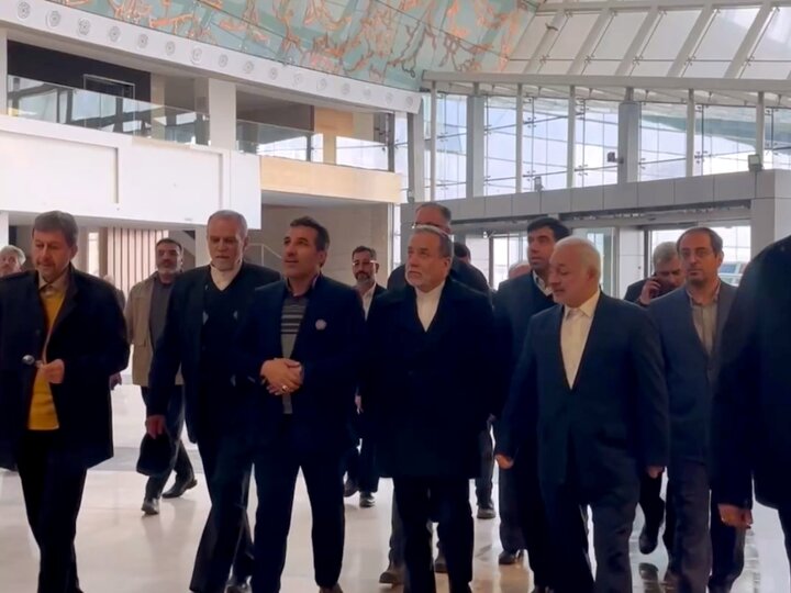 عراقچی از سالن اجلاس اصفهان بازدید کرد + فیلم