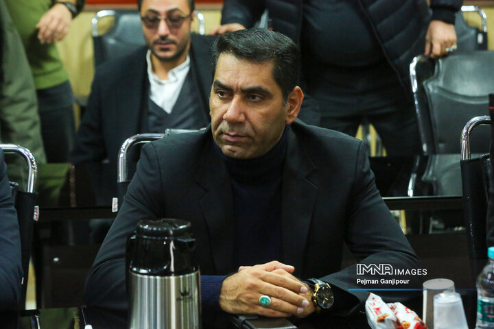 نشست شورای اسلامی استان و روسای شوراهای اسلامی شهرستان‌های استان اصفهان